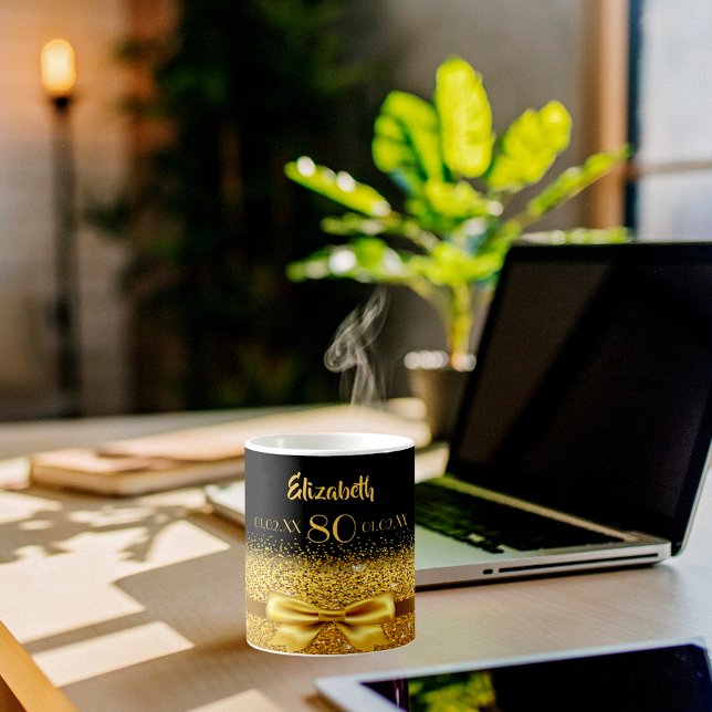 Taza De Café 80 cumpleaños nombre de oro negro elegante clásico (Subido por el creador)