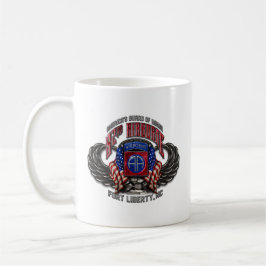 Taza De Café 82.º Café Blanco Del Fuerte De La Libertad Aérea