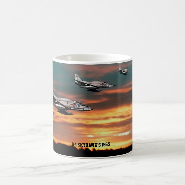 Taza De Café A4 Skyhawks 1965 (Centro)