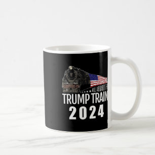 Taza De Café A bordo del tren Trump 2024 Bandera Americana 2