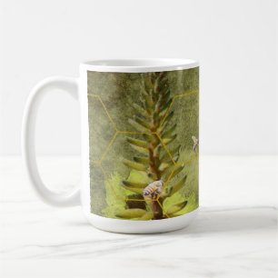 Taza De Café Abejas en Planta de Yuca Medios Mixtos