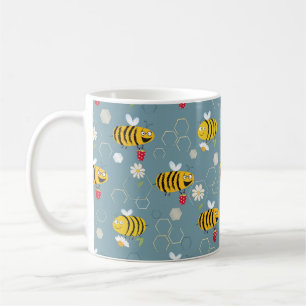 Taza De Café Abejas ocupadas zumban alrededor y polinizan flore