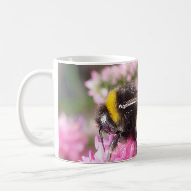 Taza De Café Abejorro en flores rosadas  (Izquierda)