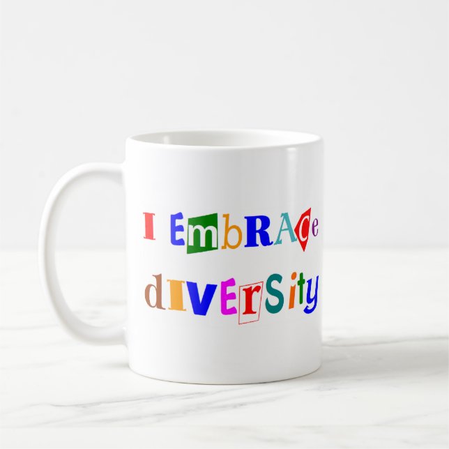 Taza De Café abrazar la diversidad Mug (Izquierda)