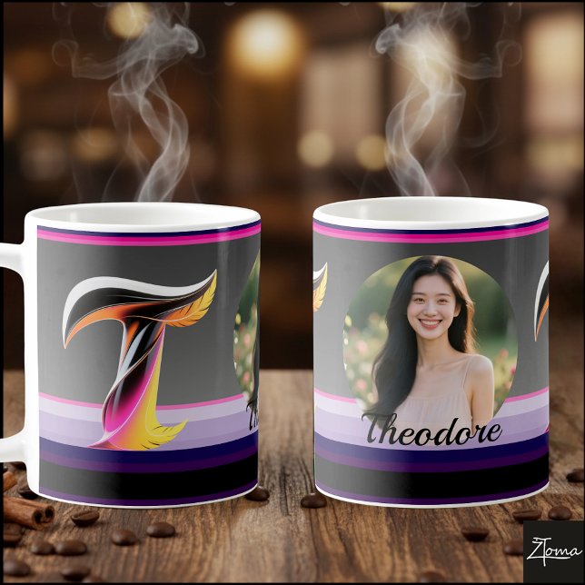 Taza De Café Abstract Fluid Letter T Neon Feather (This is a sample design. There are several models to choose from, with the name and color changed.
)