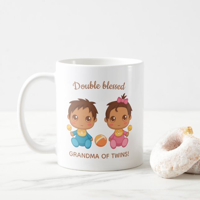 Taza De Café Abuela de gemelos, niño bebé y Chica (Con donut)