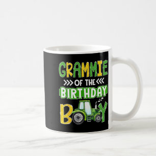Taza De Café Abuela del niño de cumpleaños tractores camiones d