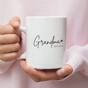 Taza De Café Abuela minimalista EST 2025 Mug   Nuevo regalo de 