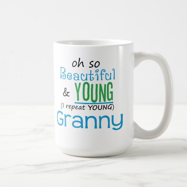Taza De Café Abuelita hermosa y joven (Derecha)