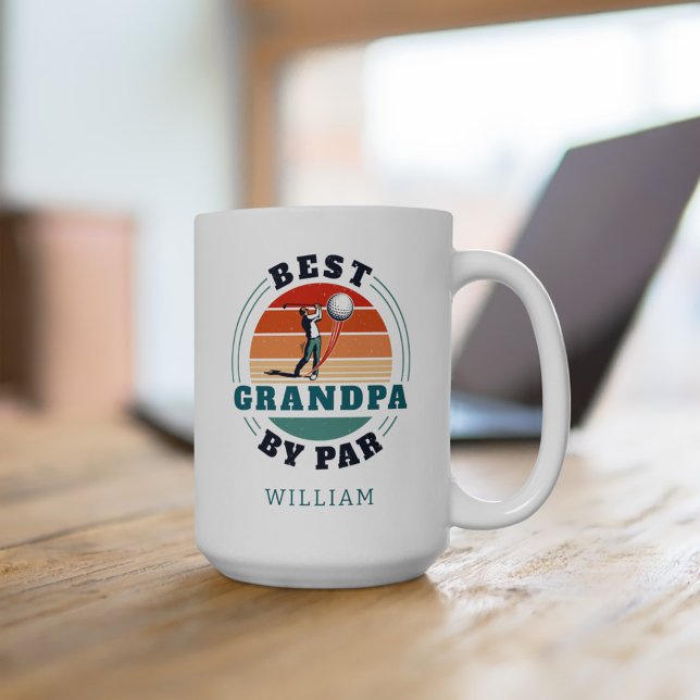 Taza De Café Abuelo de cumpleaños personalizado del amante del  (Retro Golfing Best Grandpa By Par Personalized White 15oz Coffee Mug)