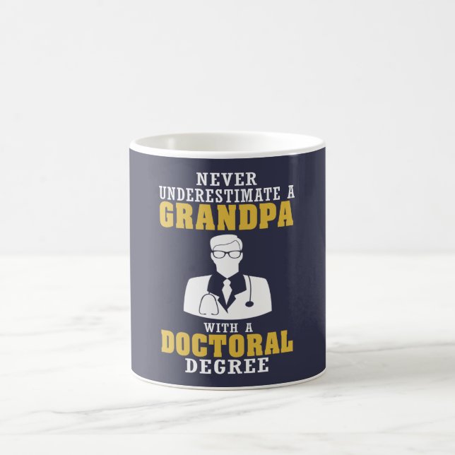 Taza De Café Abuelo del grado doctoral (Centro)