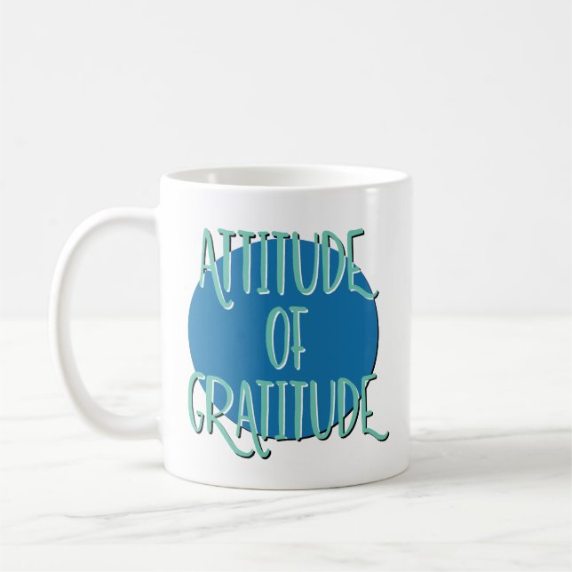 Taza De Café Actitud Del Lema De Recuperación De Gratitud (Izquierda)