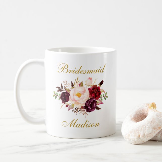 Taza De Café Acuarela Burgundy Floral Oro Dama de Honor Nombre (Con donut)