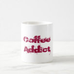 Taza De Café Adicto al café en letra roja<br><div class="desc">Coffee Addict escrito con una fuente de color rojo.</div>