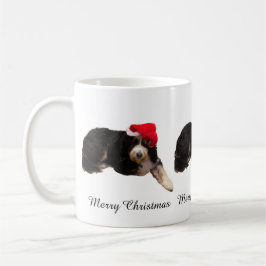 Taza De Café Adorable dog wearing a santa hat on a Christmas