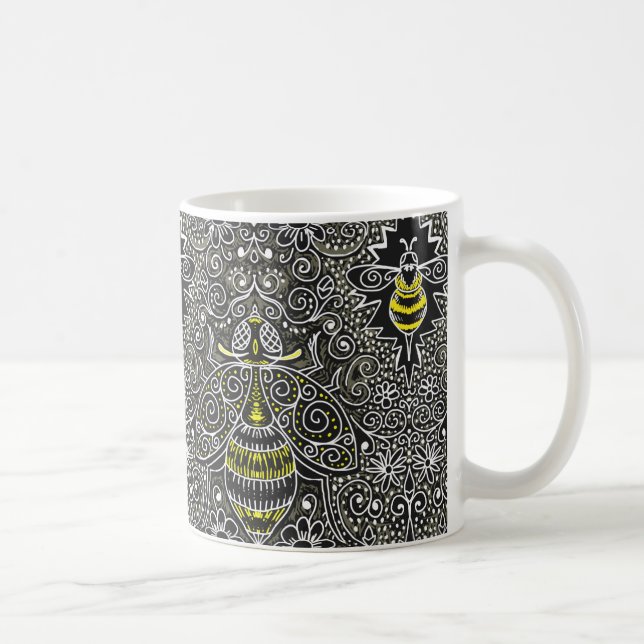 taza de café afiligranada de las abejas (Derecha)