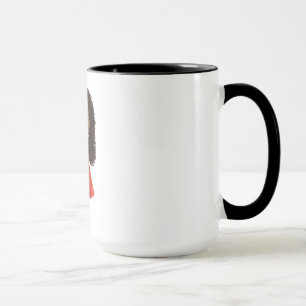 Taza de café africana del chica