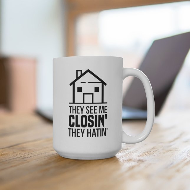 Taza De Café Agente inmobiliario que me ven cerrando la bolsa (Subido por el creador)