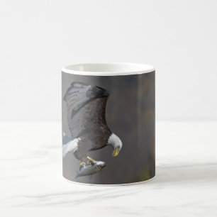 Taza De Café Águila calva con pescado