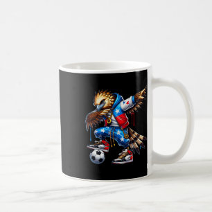 Taza De Café Águila Harpía de Panamá Dabbing Fútbol Urbyn Stree