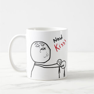 Taza De Café Ahora cara Meme cómico de la rabia del beso