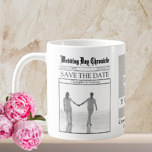 Taza De Café Ahorra la Fecha en Periódico Minimalista Único Per