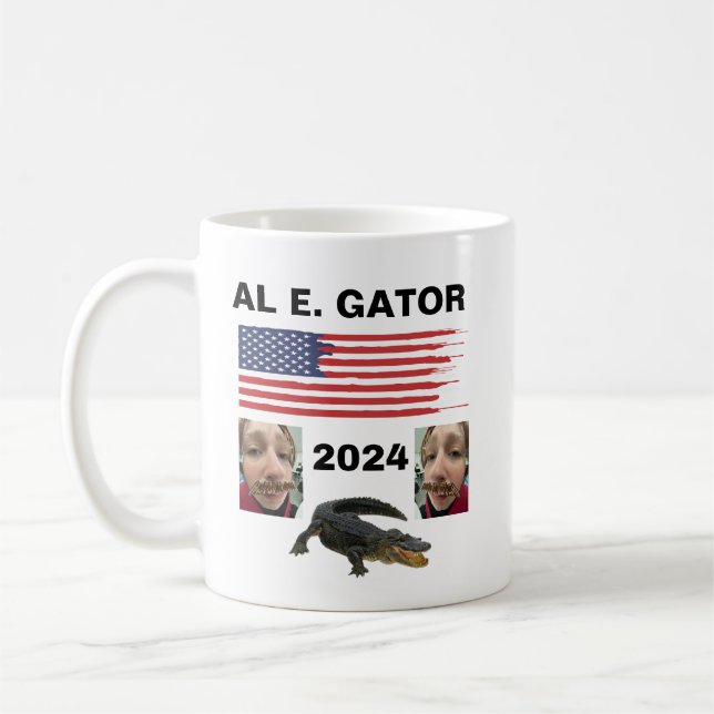 TAZA DE CAFÉ AL E. GATOR MUG 2024 (Izquierda)