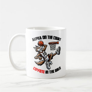 Taza De Café Alfa en la corte Coyote en el Salvaje