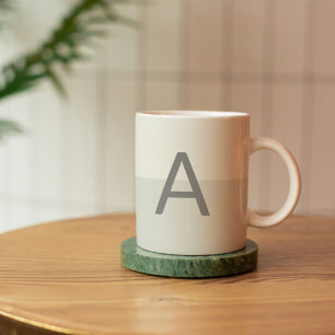 Taza De Café Alfabeto personalizado de dos monografías de color