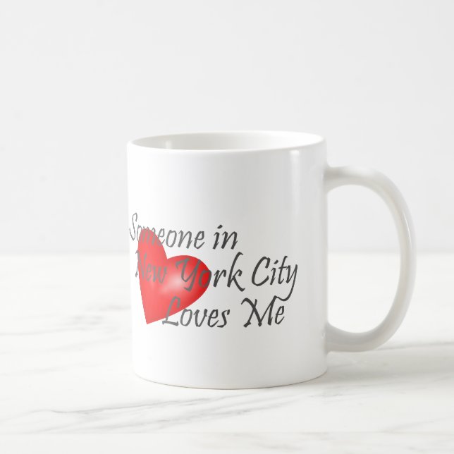 Taza De Café Alguien en New York City me ama (Derecha)