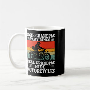 Taza De Café Algunos abuelos juegan bingo Los abuelos de verdad