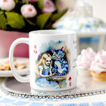 Taza De Café Alicia en maravillosos regalos de fiesta de novias<br><div class="desc">Alicia en regalos de fiesta de novias en el maravilloso país. Alicia en el País de las Maravillas con tazón de café personalizado de Cheshire Cat - el regalo perfecto para todo aquel que ame una pizca de encanto con su cerveza matutina! En la parte delantera de esta encantadora taza...</div>