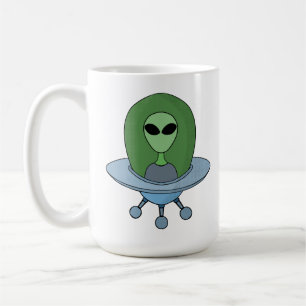 Taza De Café Alien en su pequeña nave espacial