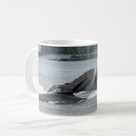 Taza De Café Alimentando ballenas jorobadas