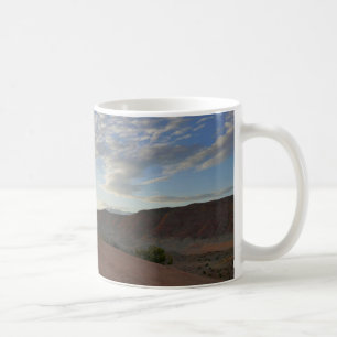 Taza De Café Amanecer en el sendero al Arco Delicado