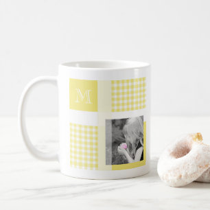 Taza De Café Amarillo Añadir tu foto Gingham Monograma moderno