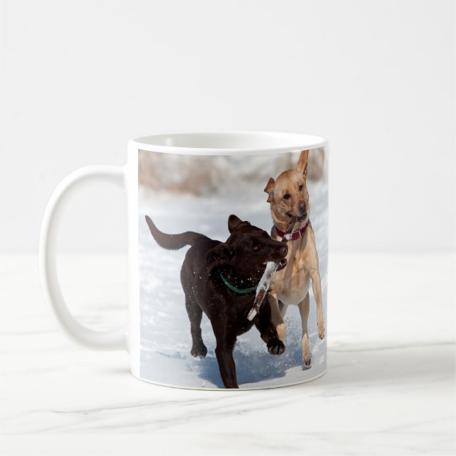 Taza De Café Amarillo y labrador retriever del chocolate (Izquierda)