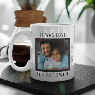 Taza De Café Amor en la primera pareja en línea de Swipe Valent