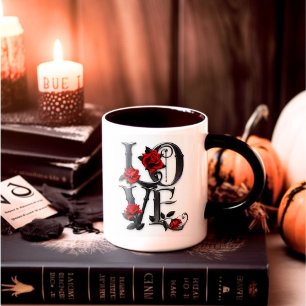 Taza de café, amor gótico