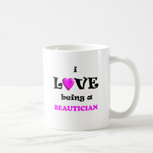 Taza De Café Amor que es un Beautician en salón de belleza