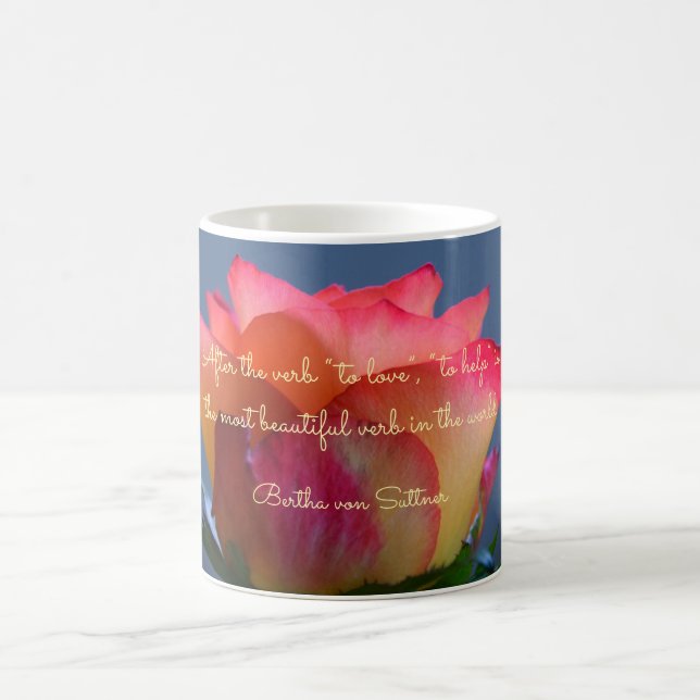 Taza De Café Amor Rosa y ayuda a citar café Mug (Centro)