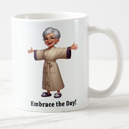 Taza De Café Anciano Alegre con una Bata Acogedora