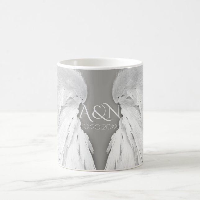Taza De Café ANGEL WINGS Boda Elegant Gray Initials (Centro)