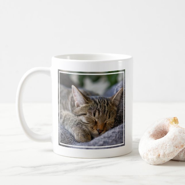 Taza De Café Animales de bebé más afectados | Tabby Kitten Slee (Con donut)