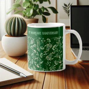 Taza De Café Aniversario de las hojas botánicas verdes del bosq