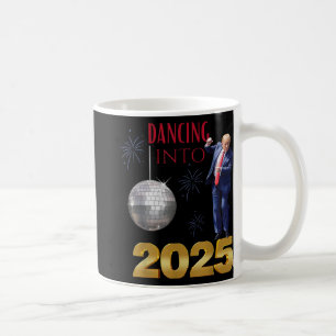 Taza De Café Año Nuevo Trump baila en el conteo de Fiestas dive