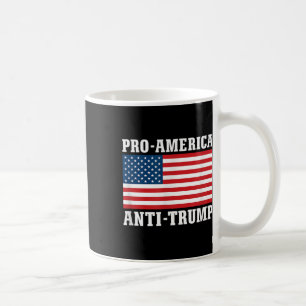 Taza De Café Anti-trump pro-estadounidense