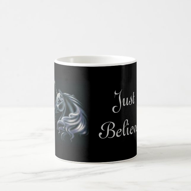 Taza De Café Apenas crea el unicornio (Centro)