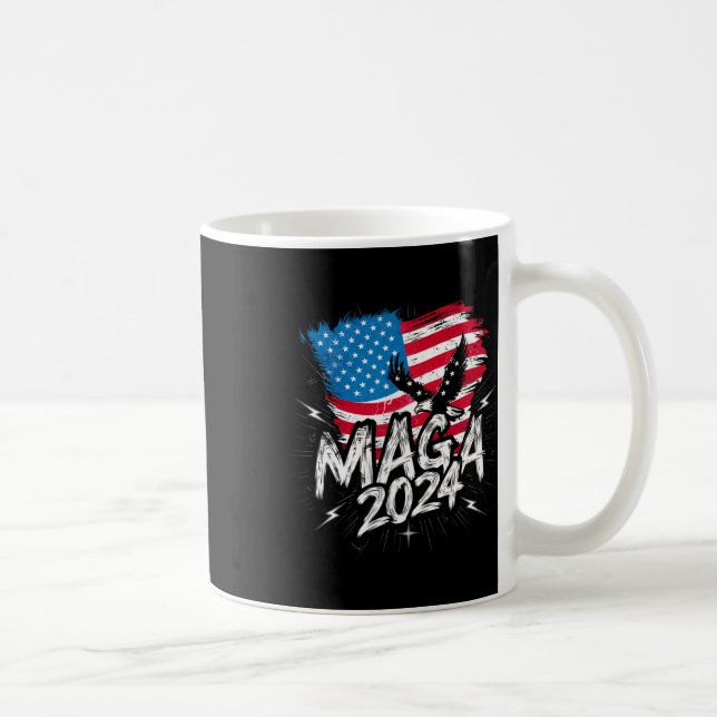 Taza De Café Apoyen el voto de Trump Maga 2024 con bandera patr (Derecha)