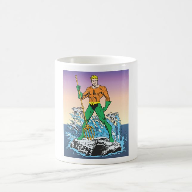 Taza De Café Aquaman Se Pone De Pie Con Spear (Centro)
